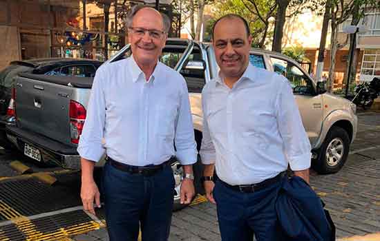 Auricchio e Alckmin debatem políticas públicas na Capital