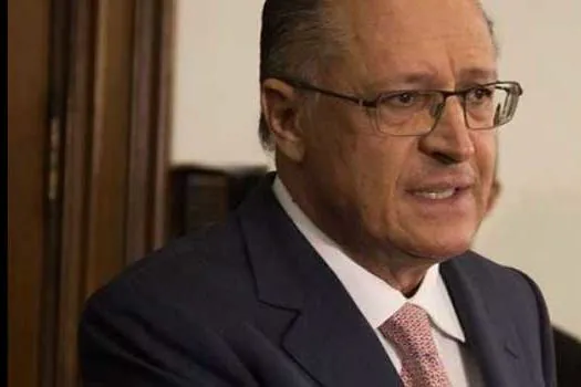 Tucanos esperam que Alckmin desista de coordenar plano de governo de Covas