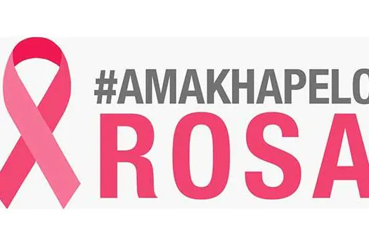 Outubro Rosa: Amakha Paris doa perucas para mulheres em tratamento contra o câncer