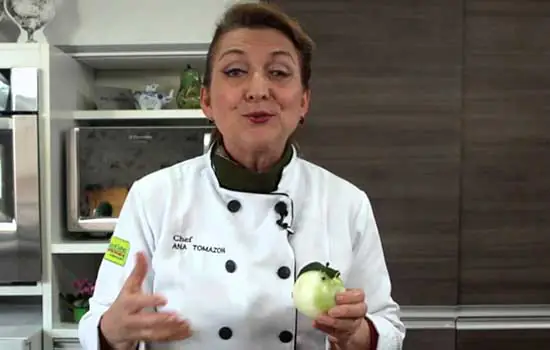 Chef Dra. Ana Tomazoni ministra aula na Noite da Xepa