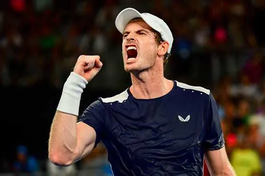 Murray vence argentino de virada e avança na estreia em Xangai