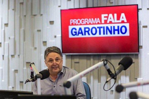 Garotinho é preso no Rio quando apresentava programa de rádio