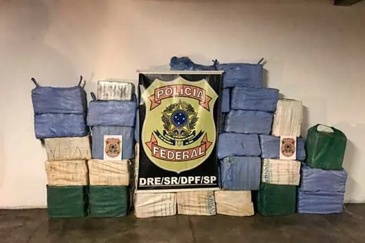 Polícia Federal prende três por tráfico de 970 quilos de cocaína