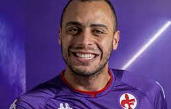 Arthur Cabral assina com a Fiorentina por 4 temporadas