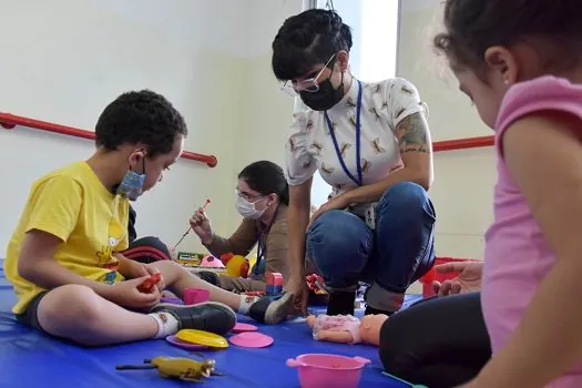 Santo André implanta linha de cuidado para crianças com transtorno do espectro autista