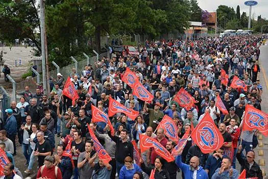 Greve à Vista: Metalúrgicos do ABC levam 5 mil às ruas contra reforma da Previdência