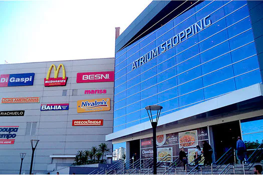 Programação de teatro infantil no Atrium Shopping