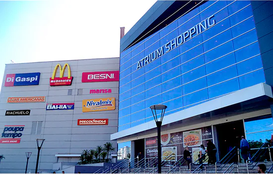 Programação de teatro infantil no Atrium Shopping