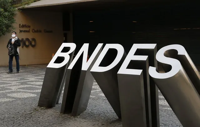 BNDES promete investir com foco em infraestrutura social e ambiental