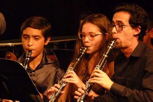 Cultura de Ribeirão Pires abre inscrições para cursos na Escola de Música