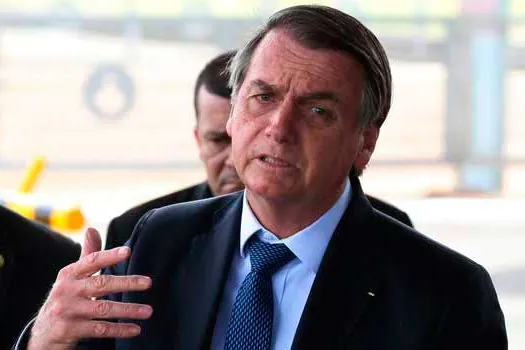 Bolsonaro: mensagem obtida de forma ilegal não deve ser validada juridicamente