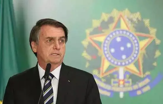 Bolsonaro chega à pasta da Justiça para receber medalha do mérito indigenista