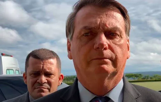 Bolsonaro acusa Barroso de ‘militância política’ e ‘politicalha’ por CPI da Covid