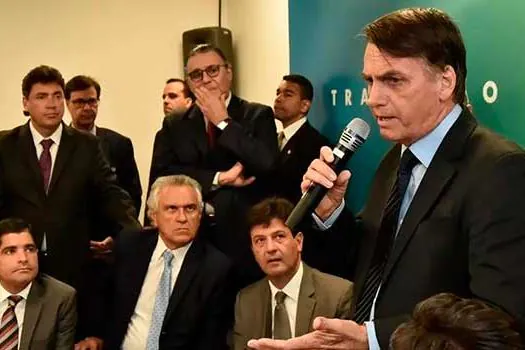 Reeleição de Bolsonaro: Maioria da bancada do DEM apoia a disputa em 2022