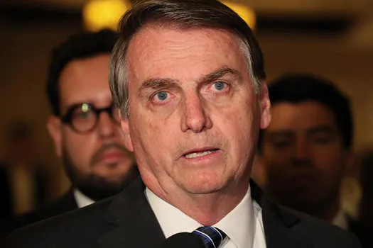 ‘Estou aguardando’, diz Bolsonaro após convocação de representante do País no Irã