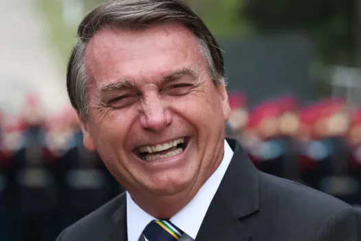 Bolsonaro visita sítio onde morou na adolescência