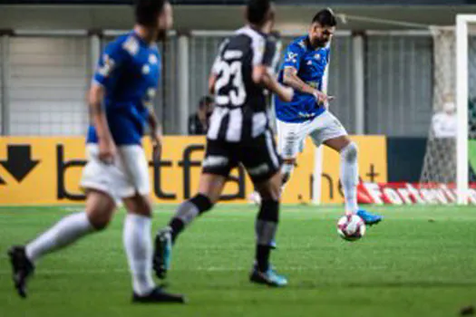 Série B: Botafogo e Cruzeiro empatam em 0 a 0