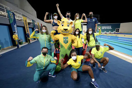 Com vitória no futebol, Brasil iguala o recorde de ouros em uma mesma olimpíada