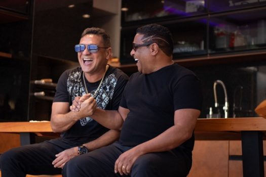 Ícones do funk melody Bob Rum e Stevie B gravam clipe juntos