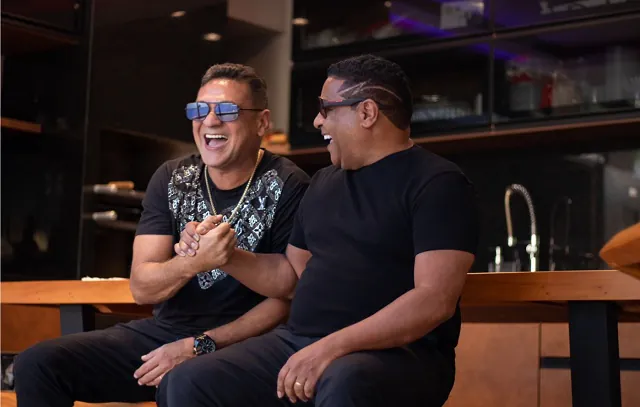 Ícones do funk melody Bob Rum e Stevie B gravam clipe juntos