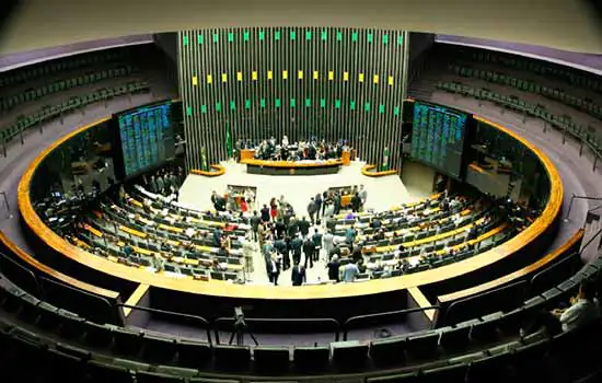 Planalto desiste de nome de consenso na Câmara