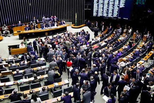 Para governo, reforma da Câmara criará o maior imposto do mundo