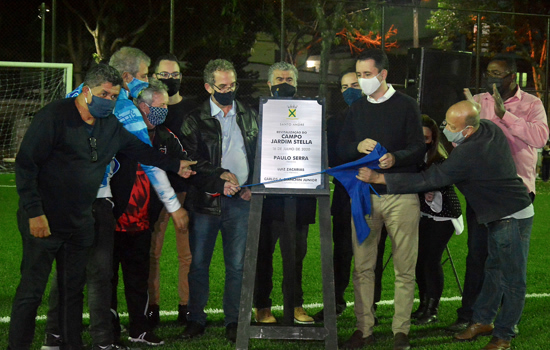 Santo André entrega revitalização completa de campo no Jardim Stella