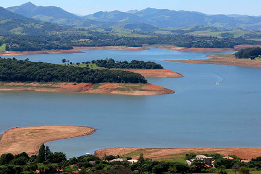 Sabesp descarta uso do volume morto do Cantareira