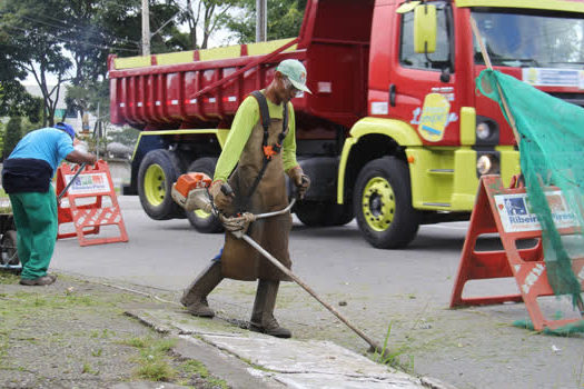 Prefeitura promove melhorias estruturais em vias de Ribeirão Pires