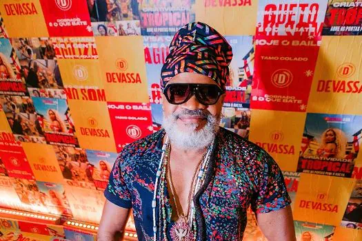 Carnaval: Devassa ocupa 100 janelas em Salvador com show percussivo