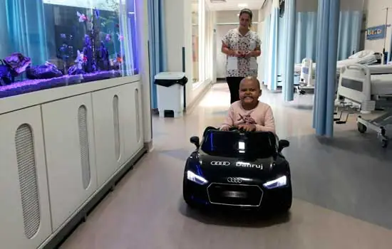 Centro Infantil Boldrini ganha quatro mini Audis elétricos