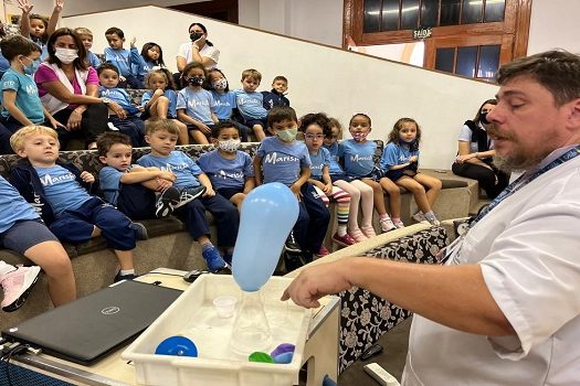Projeto Pequenos Cientistas aproxima a Ciência das crianças