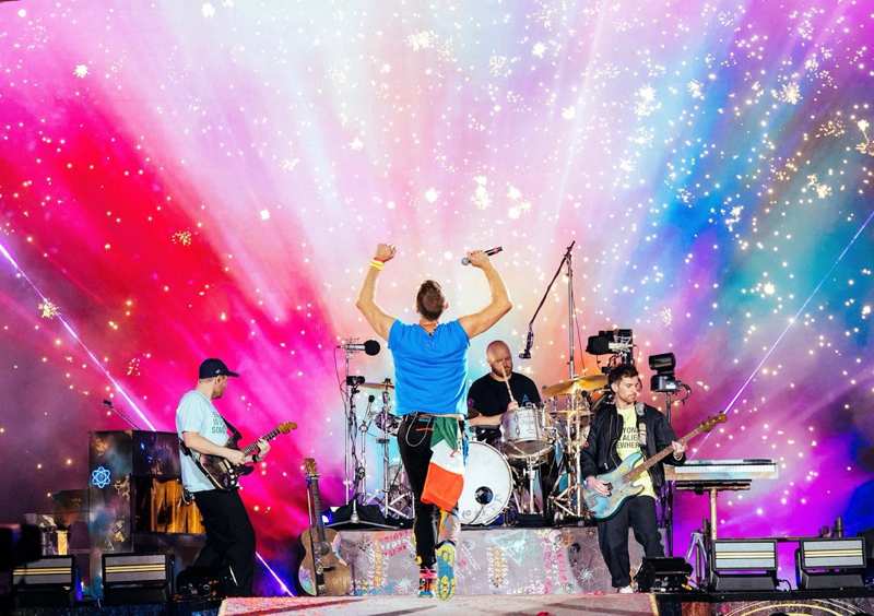 Coldplay proporciona espetáculo de luz e cores no Morumbi - Kiss FM