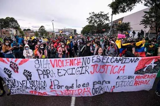 MASSACRE: Colômbia acumula 19 mortos e mais de 800 feridos no 6º dia seguido de protestos