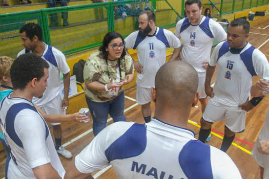 Comissão técnica feminina comanda handebol masculino de Mauá nos Jogos