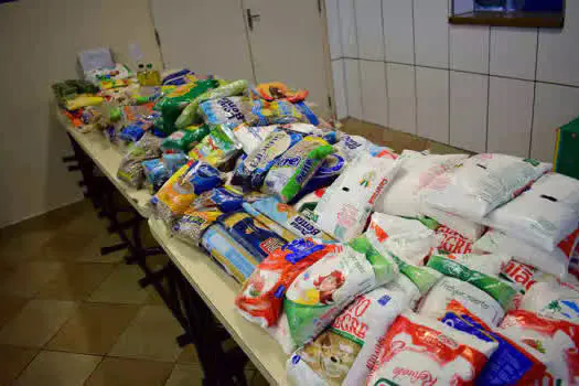 “Solidariedade que transforma” arrecada alimentos e artigos de higiene