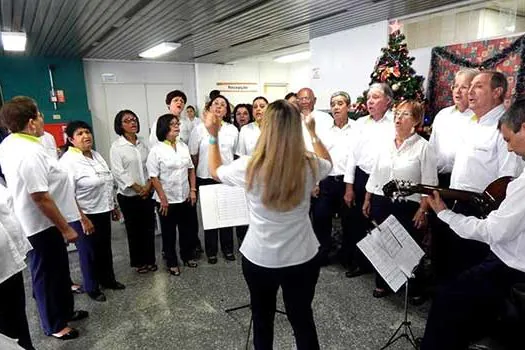 Coral Oxiteno Mauá celebra aniversário com apresentação pública