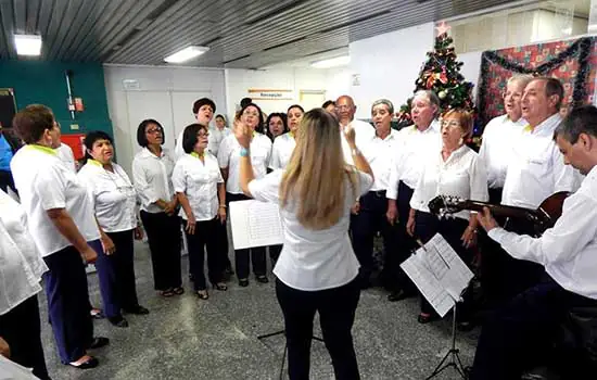 Coral Oxiteno Mauá celebra aniversário com apresentação pública