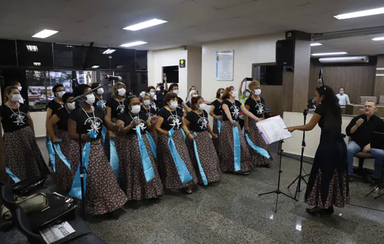 Mulheres em Movimento vai virar programa municipal com base em lei