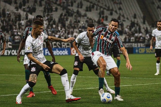 Campeonato Brasileiro: Corinthians derrota Fluminense por 1 a 0