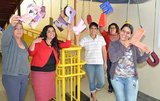 Creche no Jardim Carla promove oficinas que unem geração de renda e reciclagem