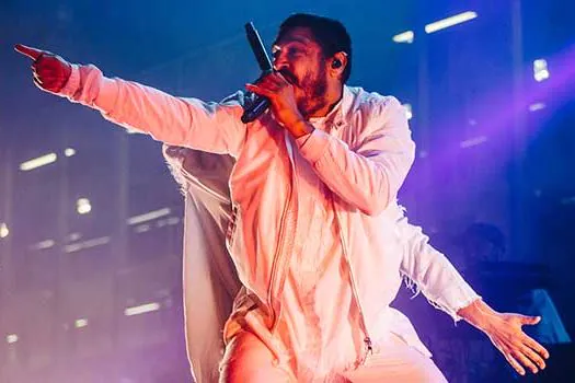 Criolo canta e protesta pela educação em show na nova unidade do Sesc em Guarulhos