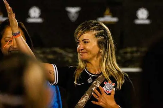 ‘No futebol feminino tem de deixar zona de conforto’, diz diretora do Corinthians