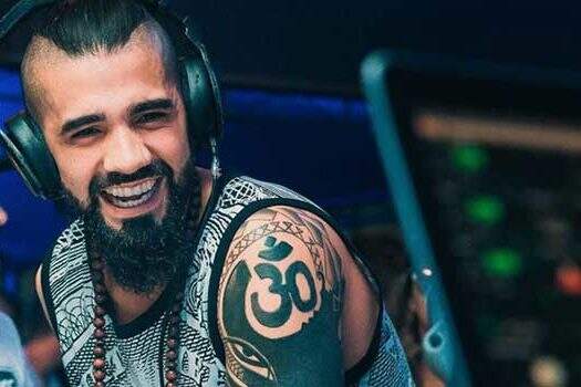 DJ morre após queda de palco durante temporal em Esteio (RS)
