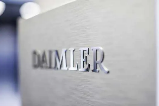 Daimler planeja separação em duas empresas