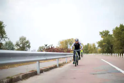 ARTESP faz alerta sobre utilização de bicicletas nas rodovias