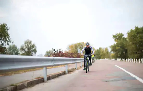 ARTESP faz alerta sobre utilização de bicicletas nas rodovias