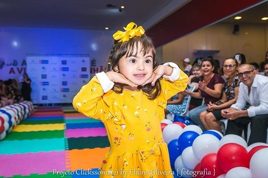 Desfile Mais que Especial acontece no Atrium Shopping