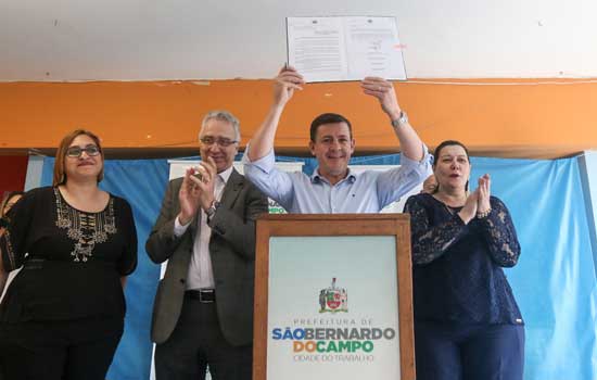 Prefeito Orlando Morando sanciona Lei que vincula vacinação a matrícula nas escolas