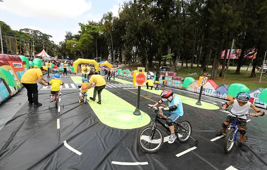 Festa do Dia das Crianças leva 5 mil pessoas à Praça da Moça